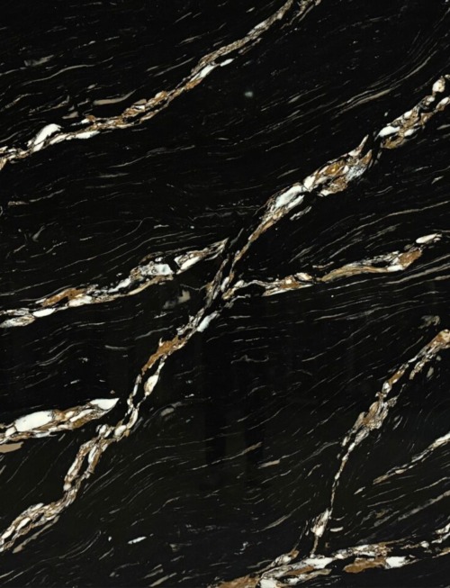 Magma Gold | PV1015 image 1